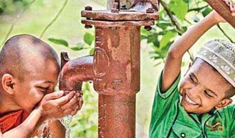 রাহমান চৌধুরীর গদ্য ‘সাম্প্রদা‌য়িক সম্প্রীতি নষ্ট না হয়’